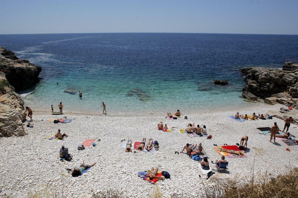 Villa Doric Pula Buitenkant foto